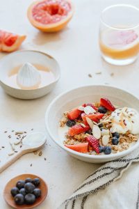 healthy snacks for the peckish + yogurt